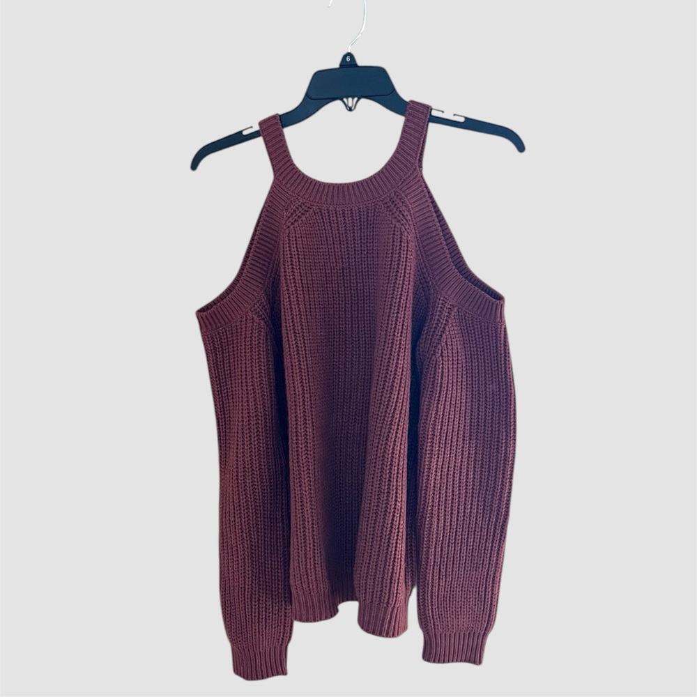 ⚪️ACTIVE USA: Women’s M, mahogany color sweater w/shoulder cut-outs preowned⚪️